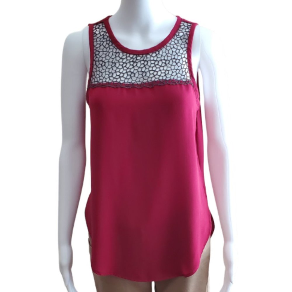 ASTR Sleeveless burgundy Tank Top blouse-size: XSMALL